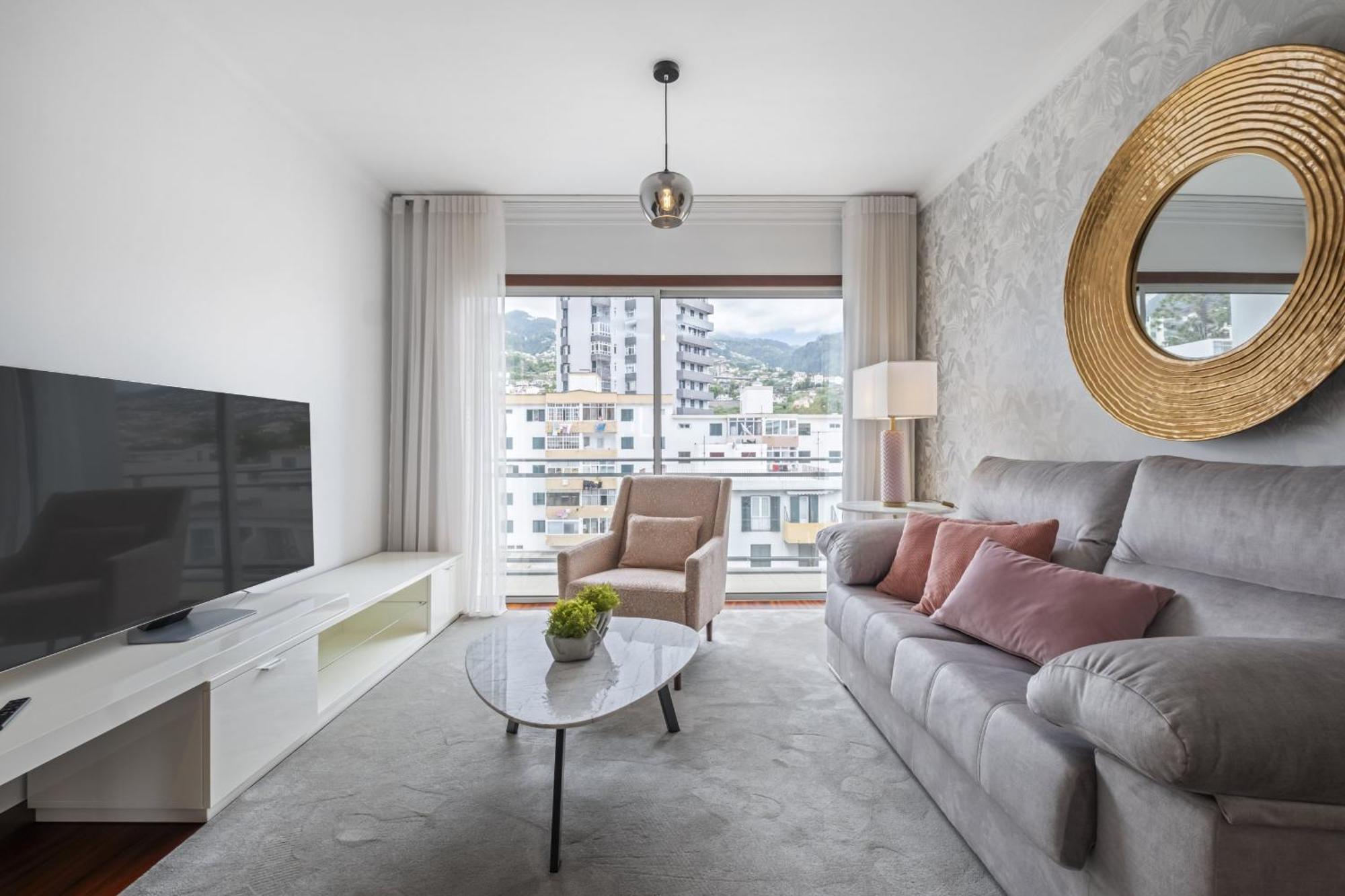 Fifth Apartment By Madeira Sun Travel Фуншал Екстериор снимка