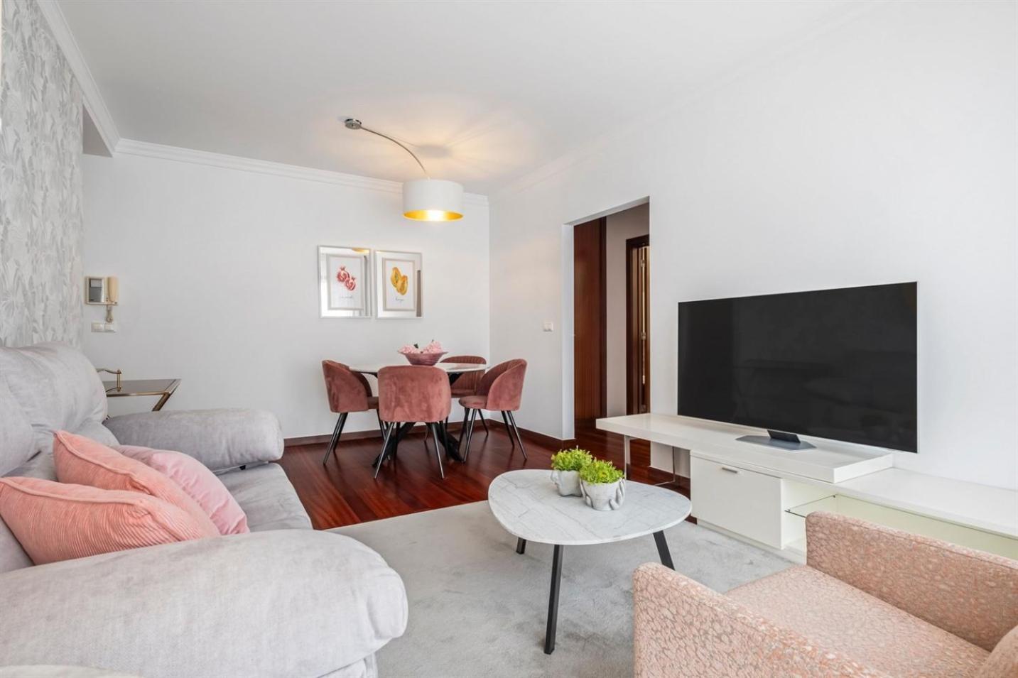 Fifth Apartment By Madeira Sun Travel Фуншал Екстериор снимка